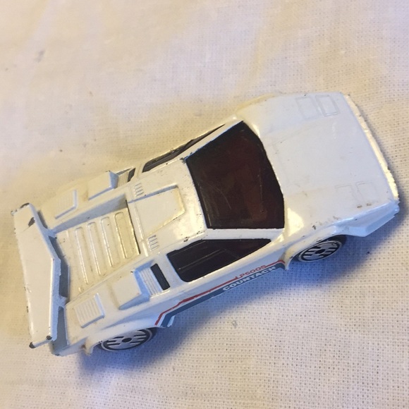 1987 hot wheels lamborghini